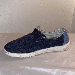 Hey dudes slip on womens 7